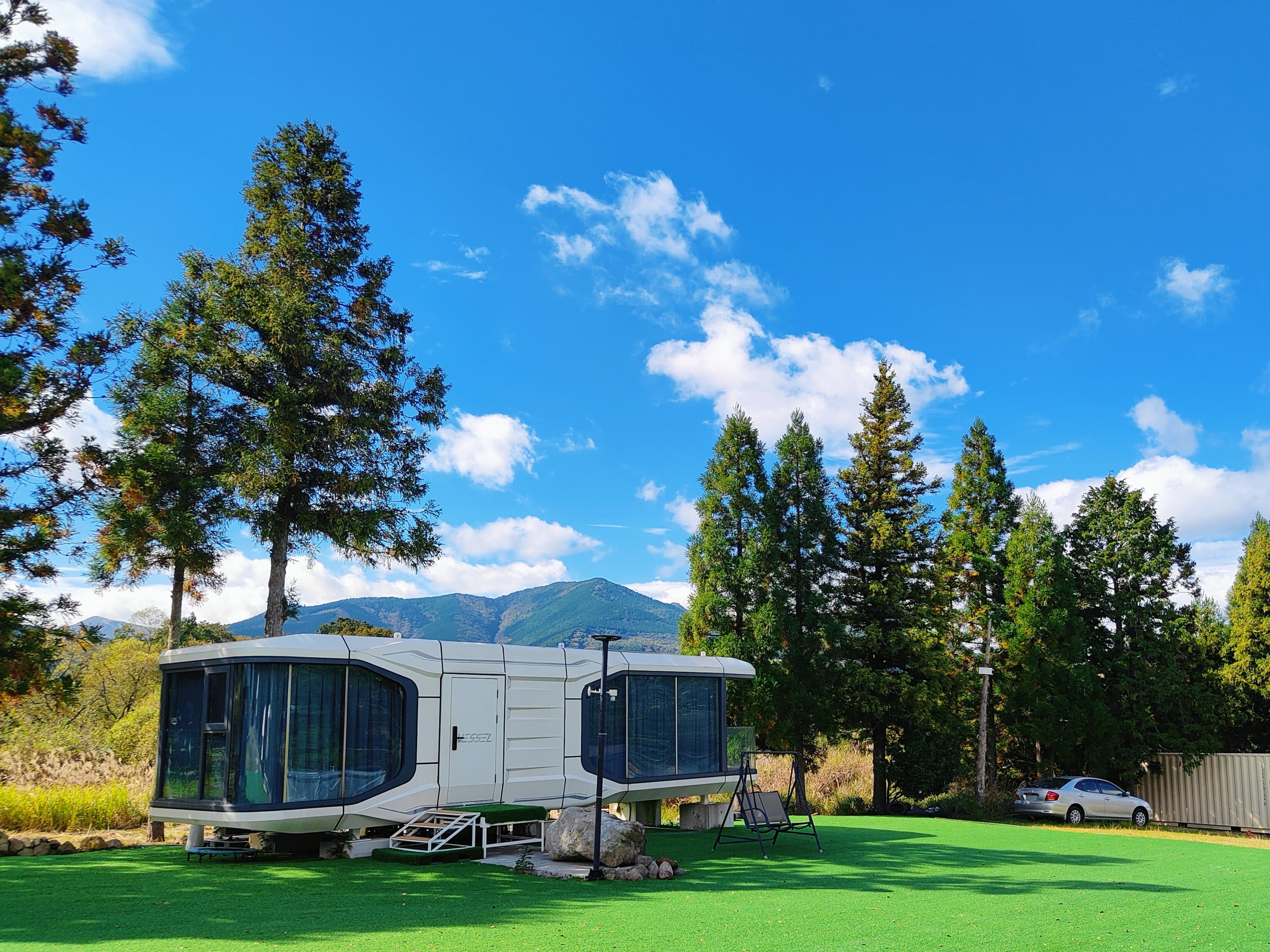 SPACE-VESSEL Base — Vacation STAY